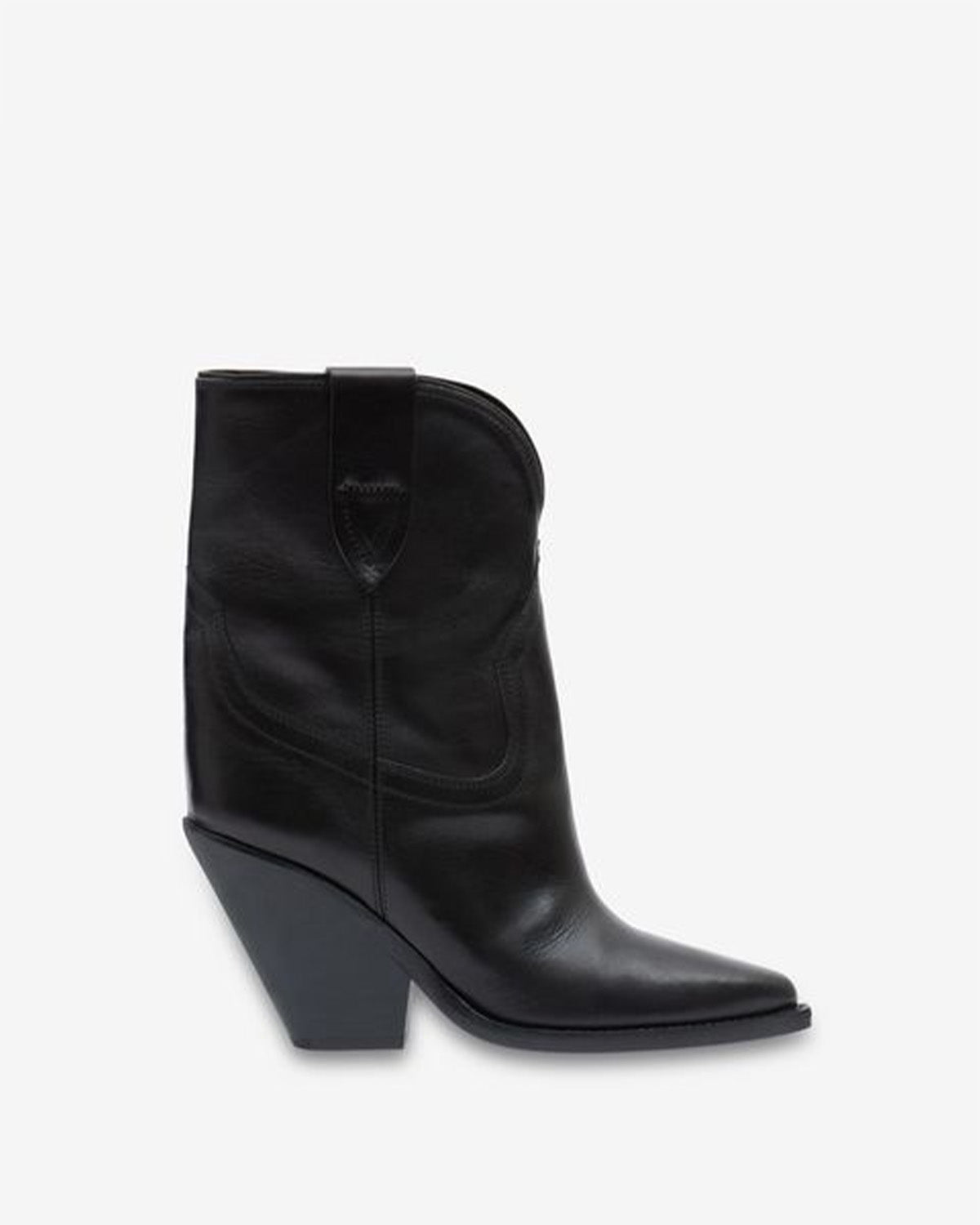 BOOTS LEYANE