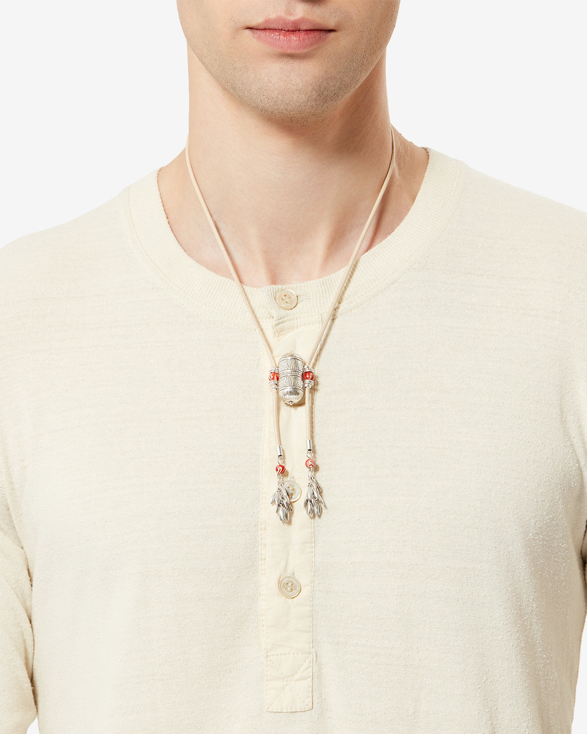 COLLIER JANYS